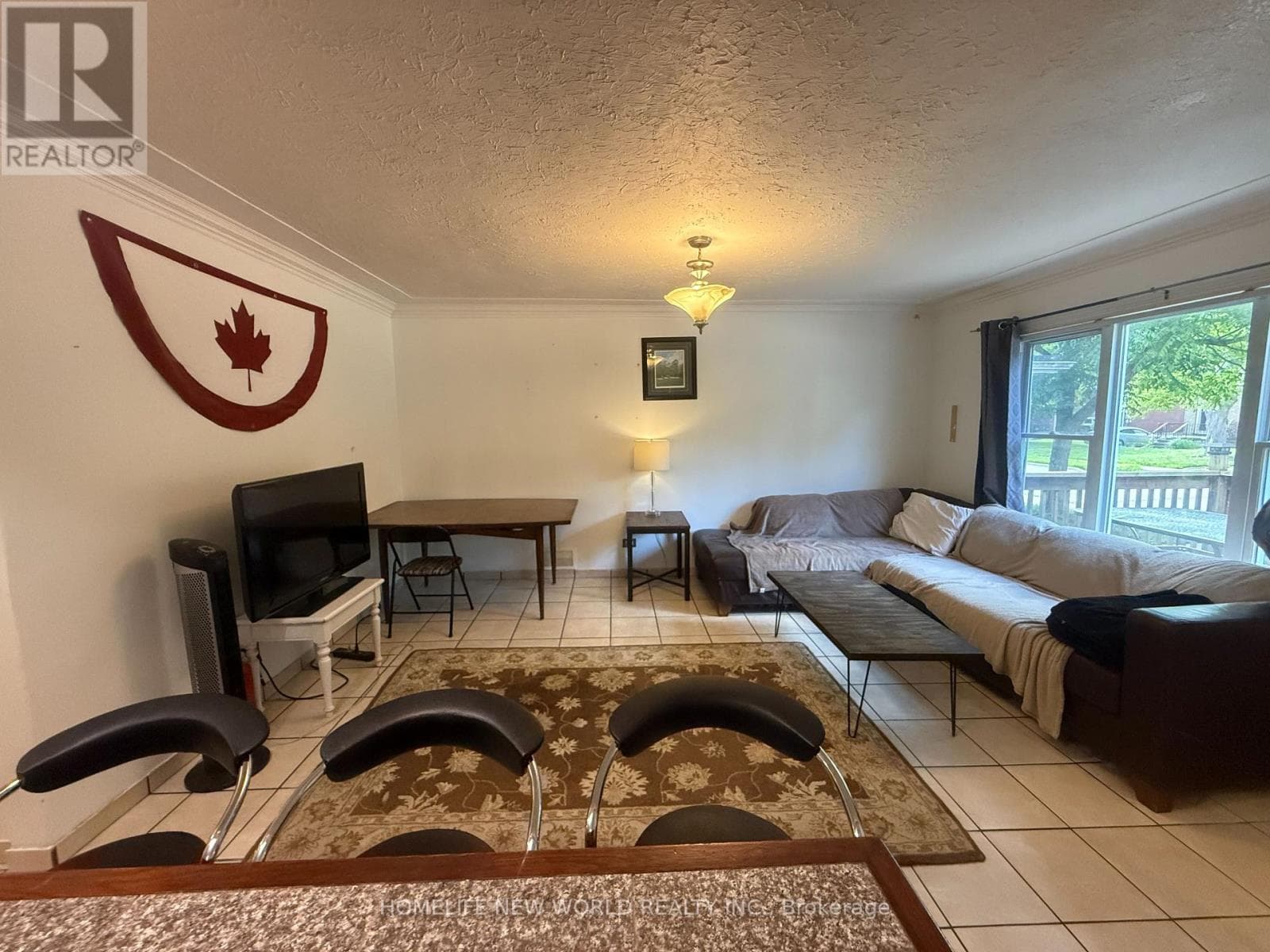 Single Family at 235 Bernard Avenue, London East (East B), Ontario - Photo 6 - RE/MAX Garden City Realty
