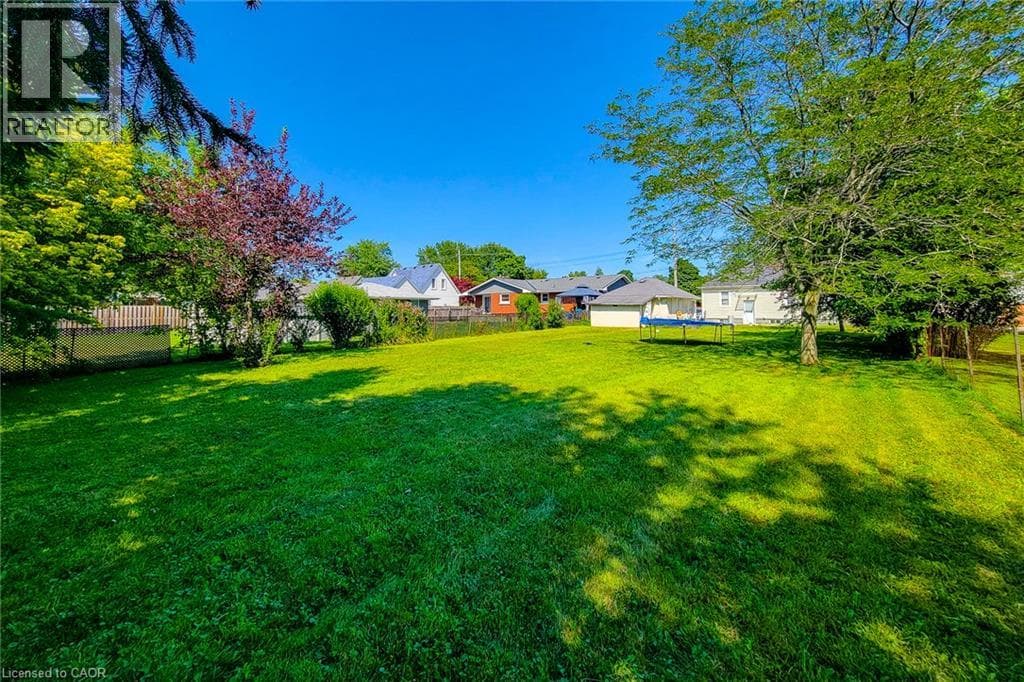 Single Family at 87 RICE Road, Welland, Ontario - Photo 10 - RE/MAX Garden City Realty