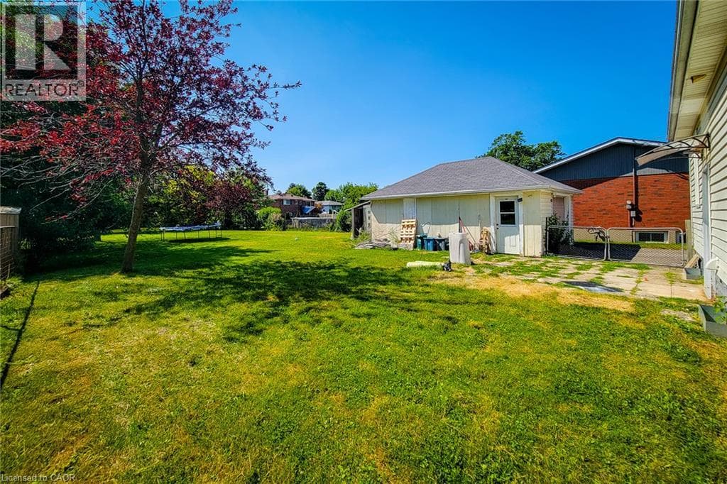 Single Family at 87 RICE Road, Welland, Ontario - Photo 9 - RE/MAX Garden City Realty