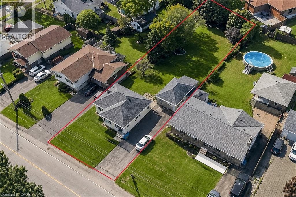 Single Family at 87 RICE Road, Welland, Ontario - Photo 5 - RE/MAX Garden City Realty