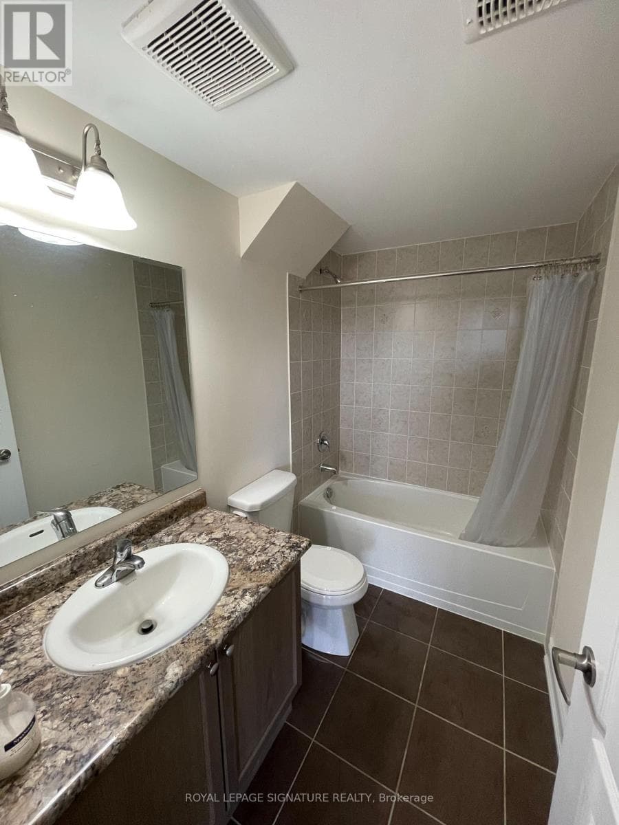 Single Family at 77 Ben Sinclair Avenue, East Gwillimbury (Queensville), Ontario - Photo 9 - RE/MAX Garden City Realty