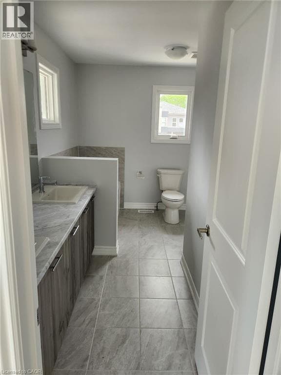 Single Family at 3266 PARKER Avenue, Fort Erie, Ontario - Photo 2 - RE/MAX Garden City Realty