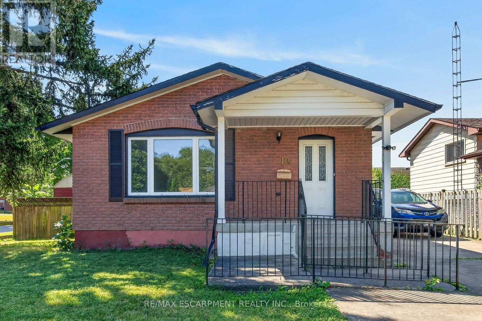 10 Tracey Road
