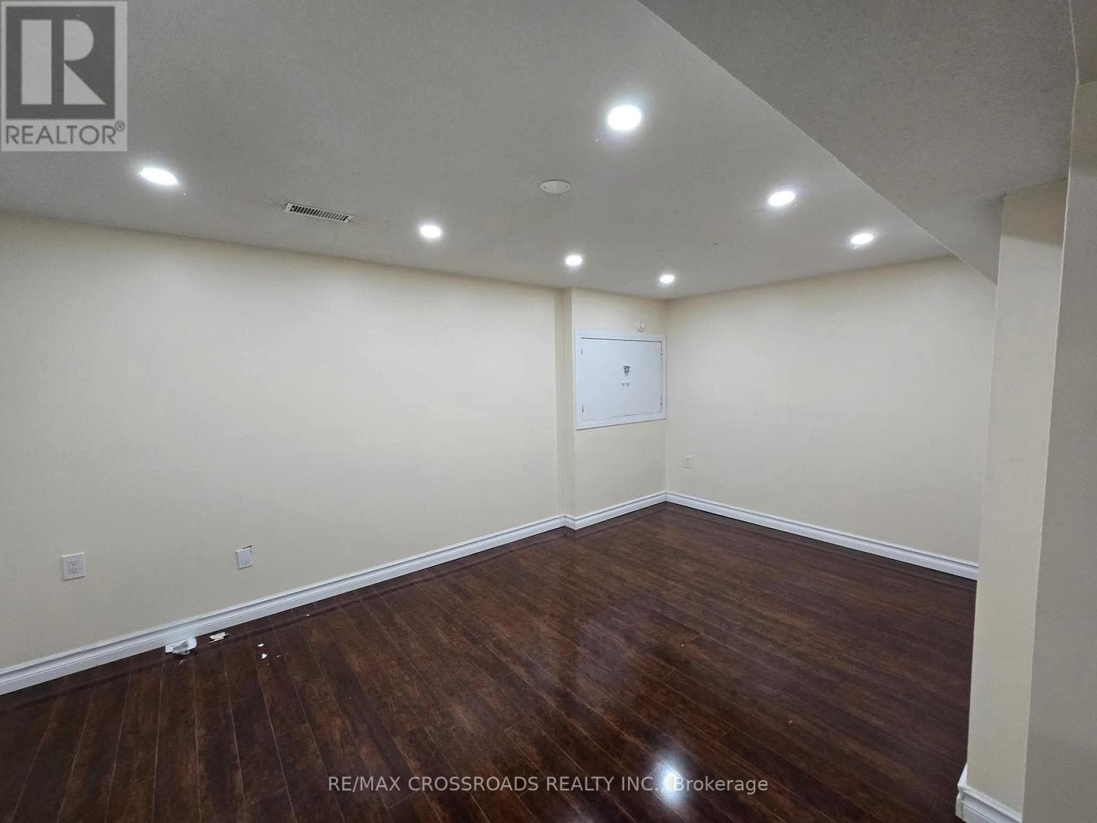 Single Family at 34 Sonley Drive, Whitby (Taunton North), Ontario - Photo 10 - RE/MAX Garden City Realty