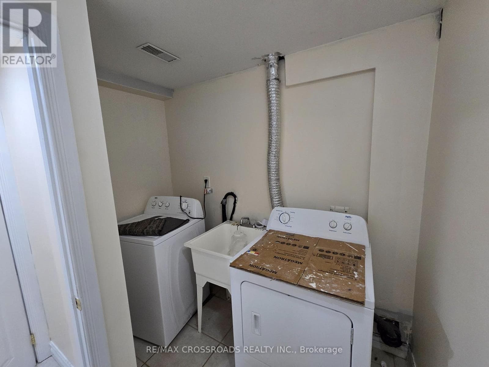 Single Family at 34 Sonley Drive, Whitby (Taunton North), Ontario - Photo 6 - RE/MAX Garden City Realty