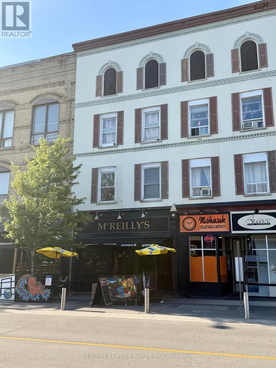 82 Dunlop Street