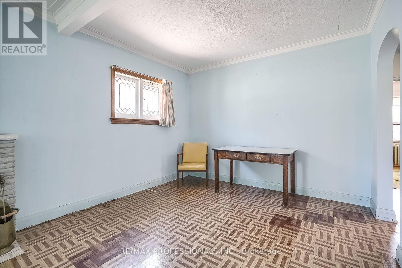 Single Family at 53 Twenty First Street, Toronto (New Toronto), Ontario - Photo 8 - RE/MAX Garden City Realty
