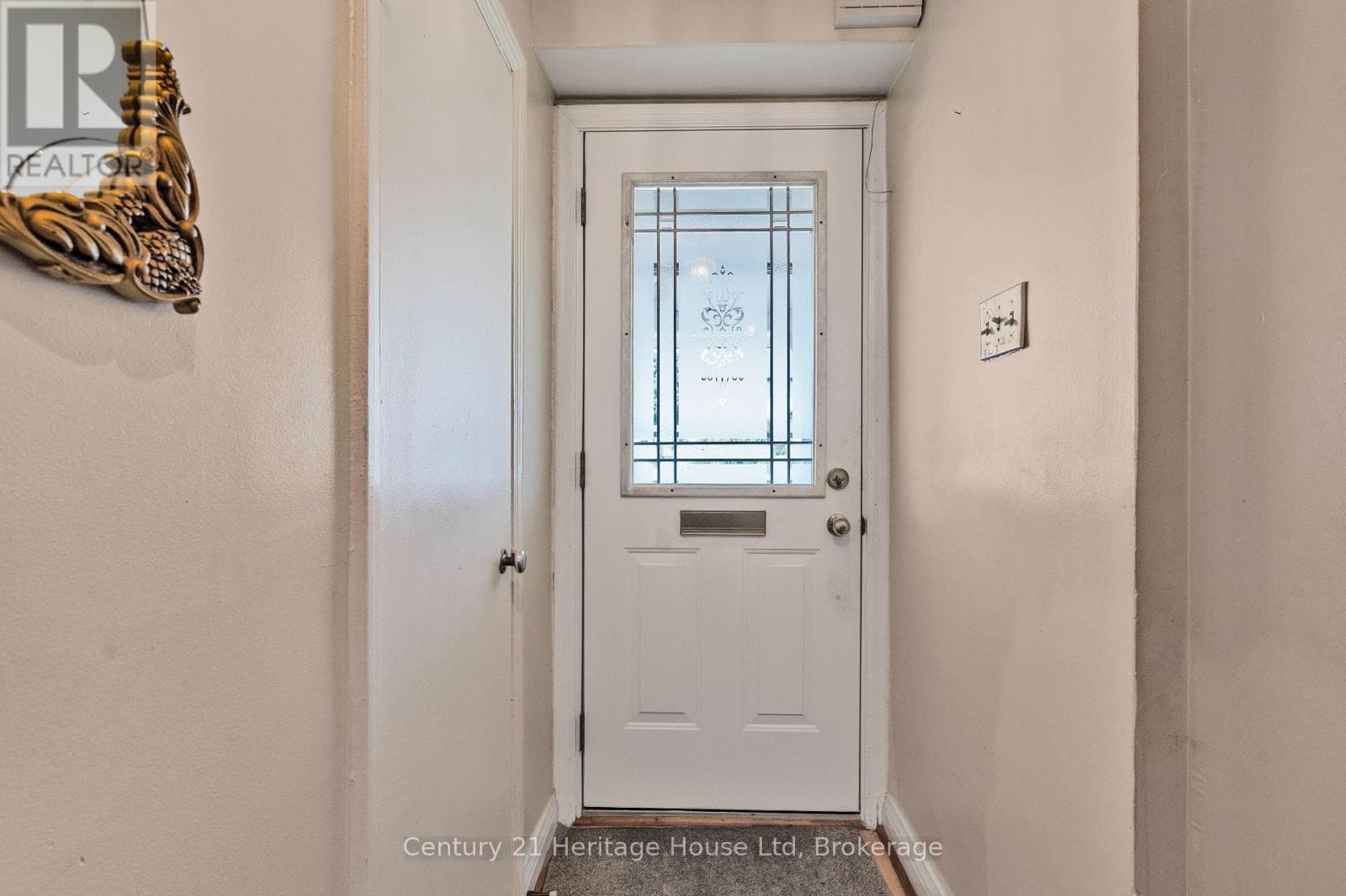 Single Family at 79 Anthony Road, Toronto (Downsview-Roding-CFB), Ontario - Photo 4 - RE/MAX Garden City Realty