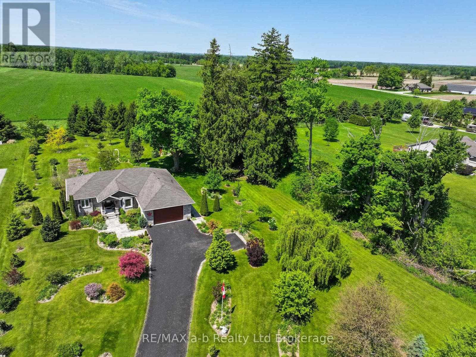 261 Middle Townline Road