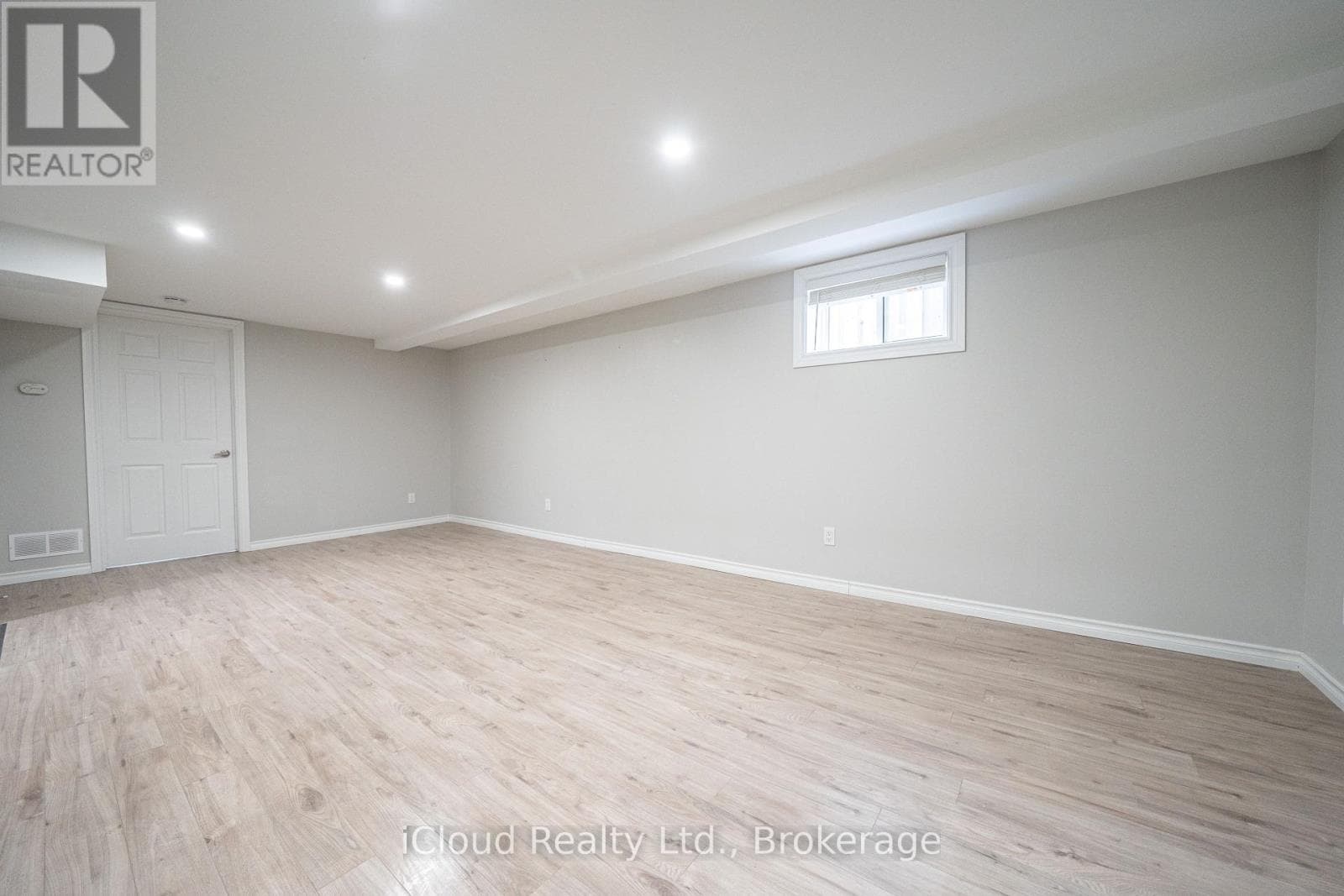 Multi-family at Lower- 328 Wilson Road, Oshawa (Central), Ontario - Photo 4 - RE/MAX Garden City Realty