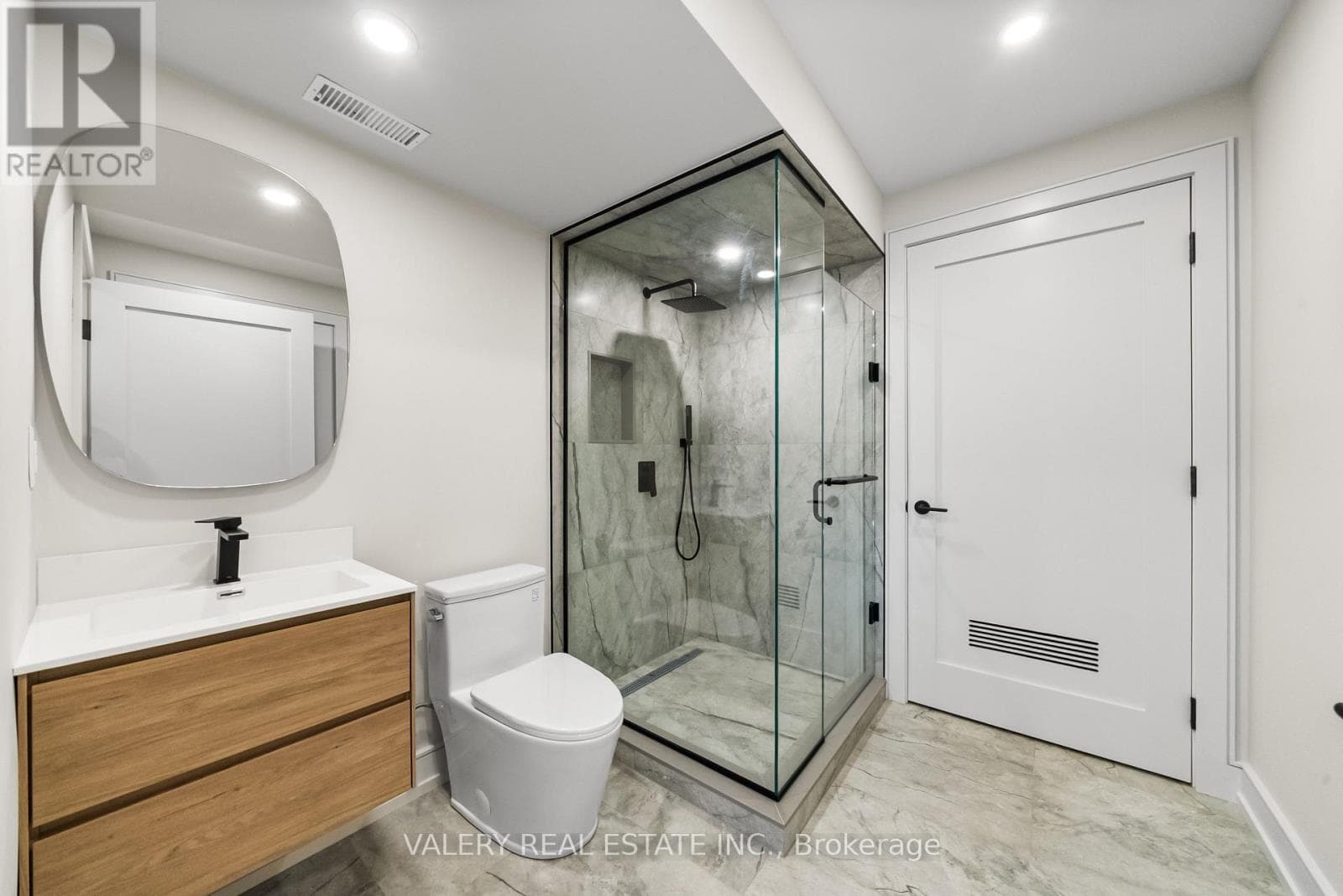 Multi-family at Unit 1- 131 Dovercourt Road, Toronto (Trinity-Bellwoods), Ontario - Photo 8 - RE/MAX Garden City Realty
