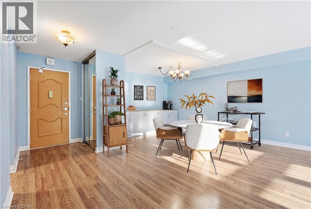 Single Family at B3- 7 GALE Crescent, St. Catharines, Ontario - Photo 5 - RE/MAX Garden City Realty