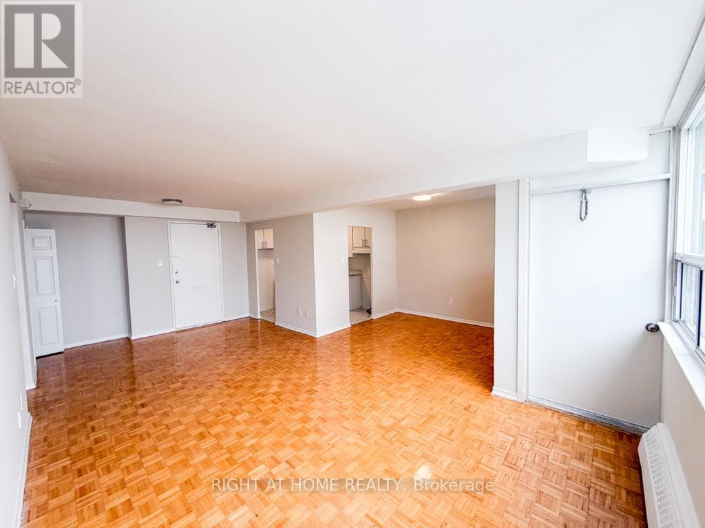 Single Family at 205- 1440 Lawrence Avenue, Toronto (Maple Leaf), Ontario - Photo 8 - RE/MAX Garden City Realty