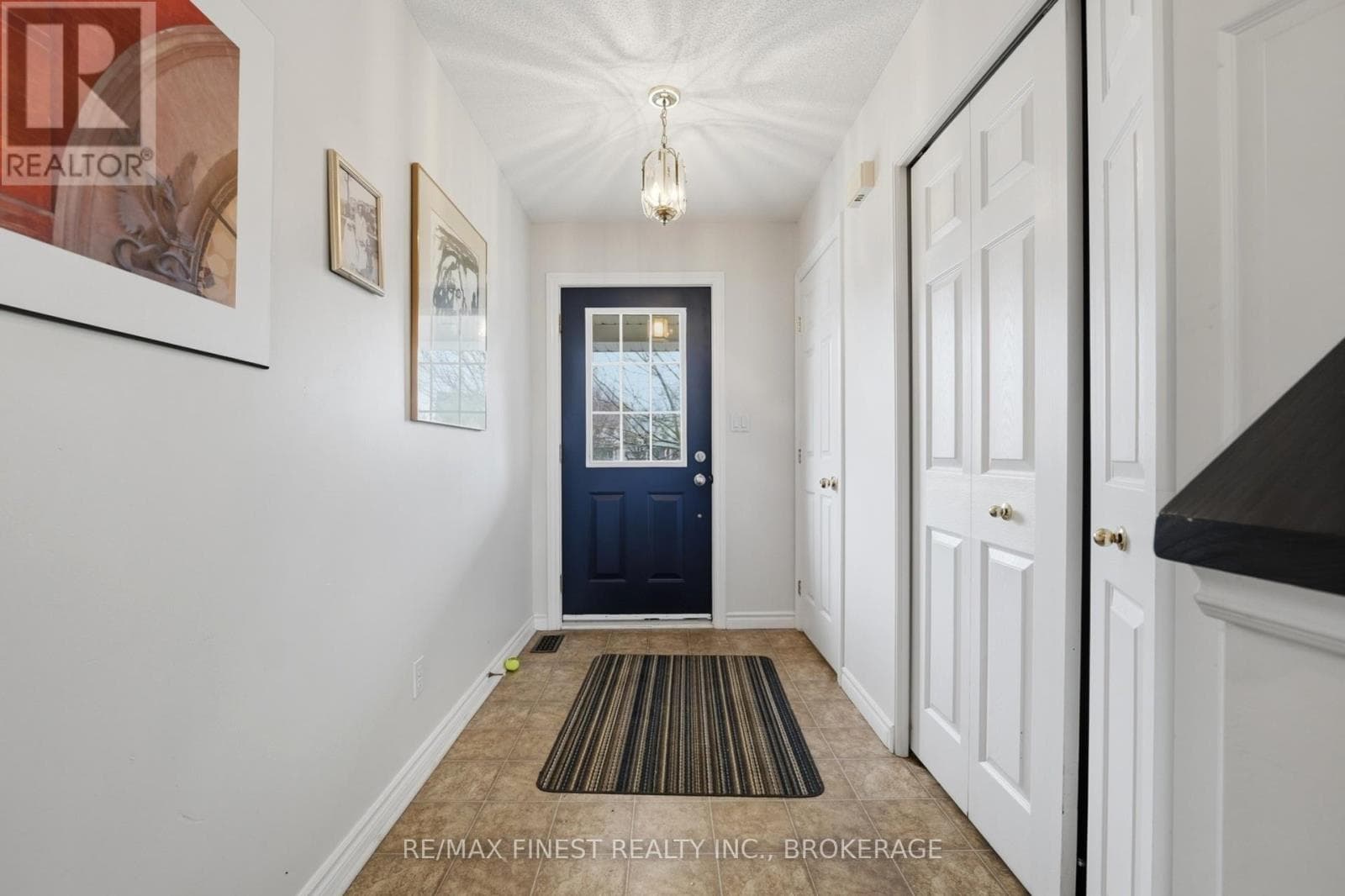 Single Family at 116 FIRESIDE Court, Kingston (Kingston East (Incl Barret Crt)), Ontario - Photo 3 - RE/MAX Garden City Realty