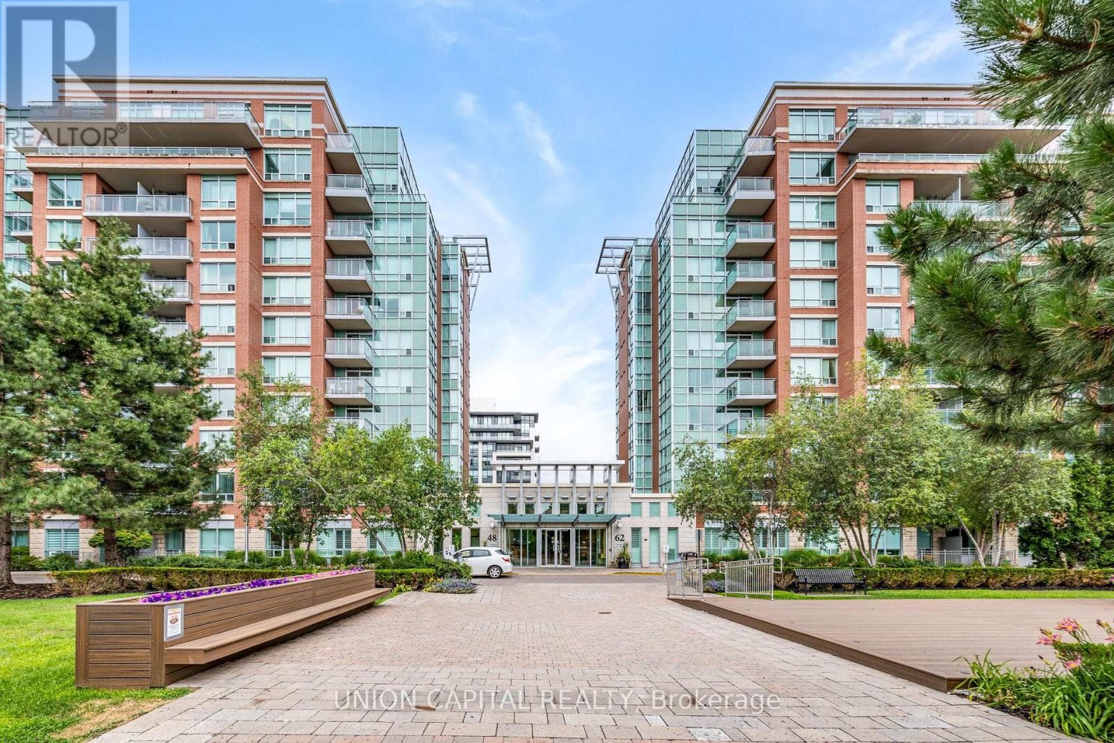 102- 48 Suncrest Boulevard