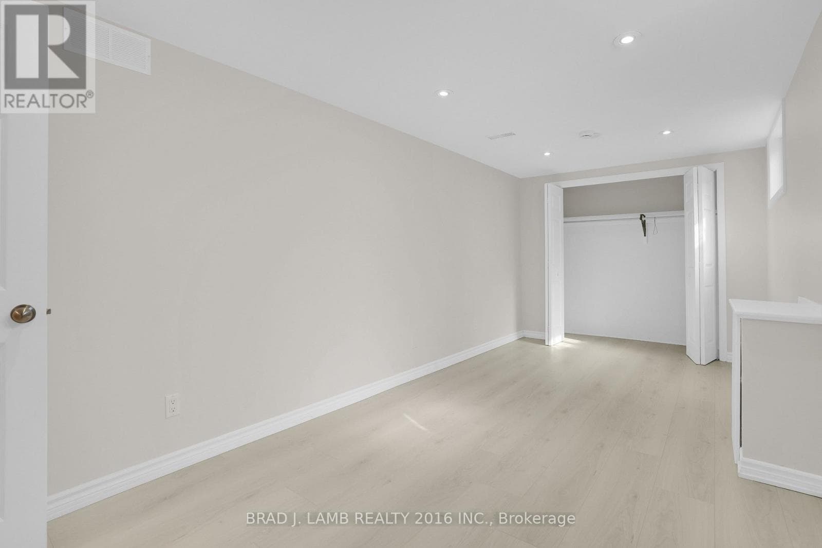 Single Family at #Lower- 75 Marshall Street, Barrie (Allandale Heights), Ontario - Photo 3 - RE/MAX Garden City Realty