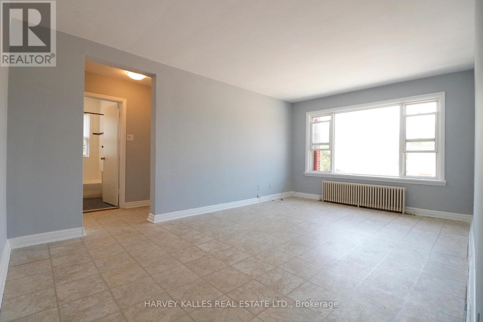 Multi-family at 10- 2434 Keele Street, Toronto (Maple Leaf), Ontario - Photo 9 - RE/MAX Garden City Realty