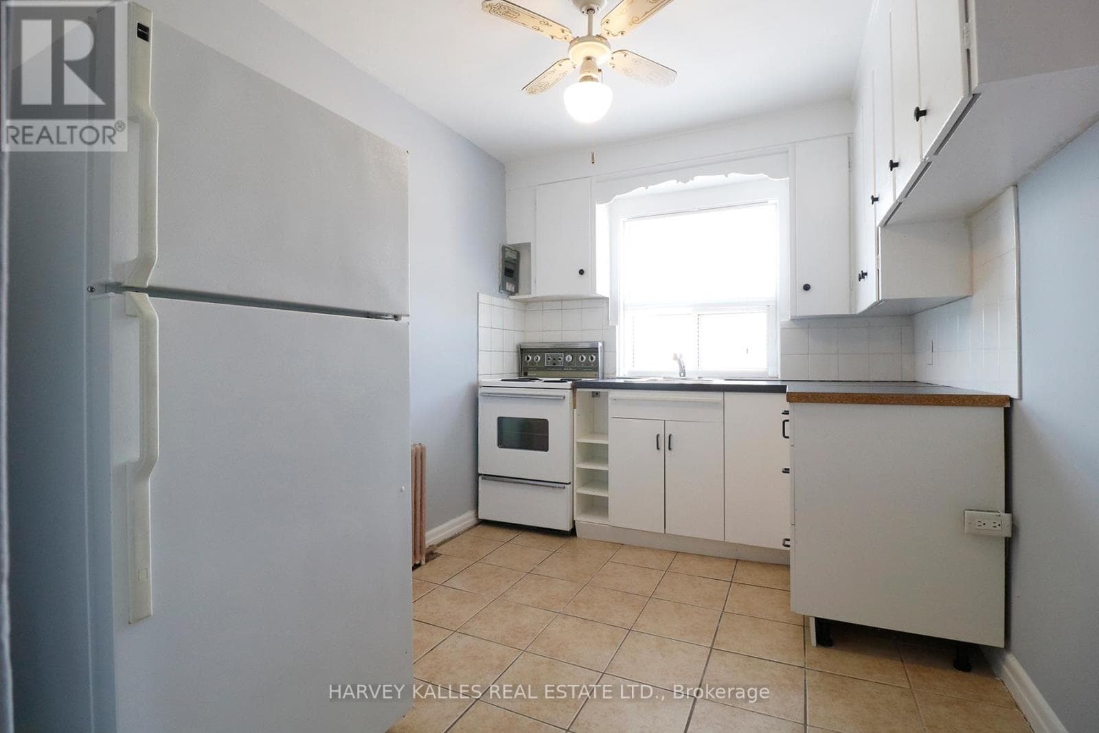 Multi-family at 10- 2434 Keele Street, Toronto (Maple Leaf), Ontario - Photo 2 - RE/MAX Garden City Realty