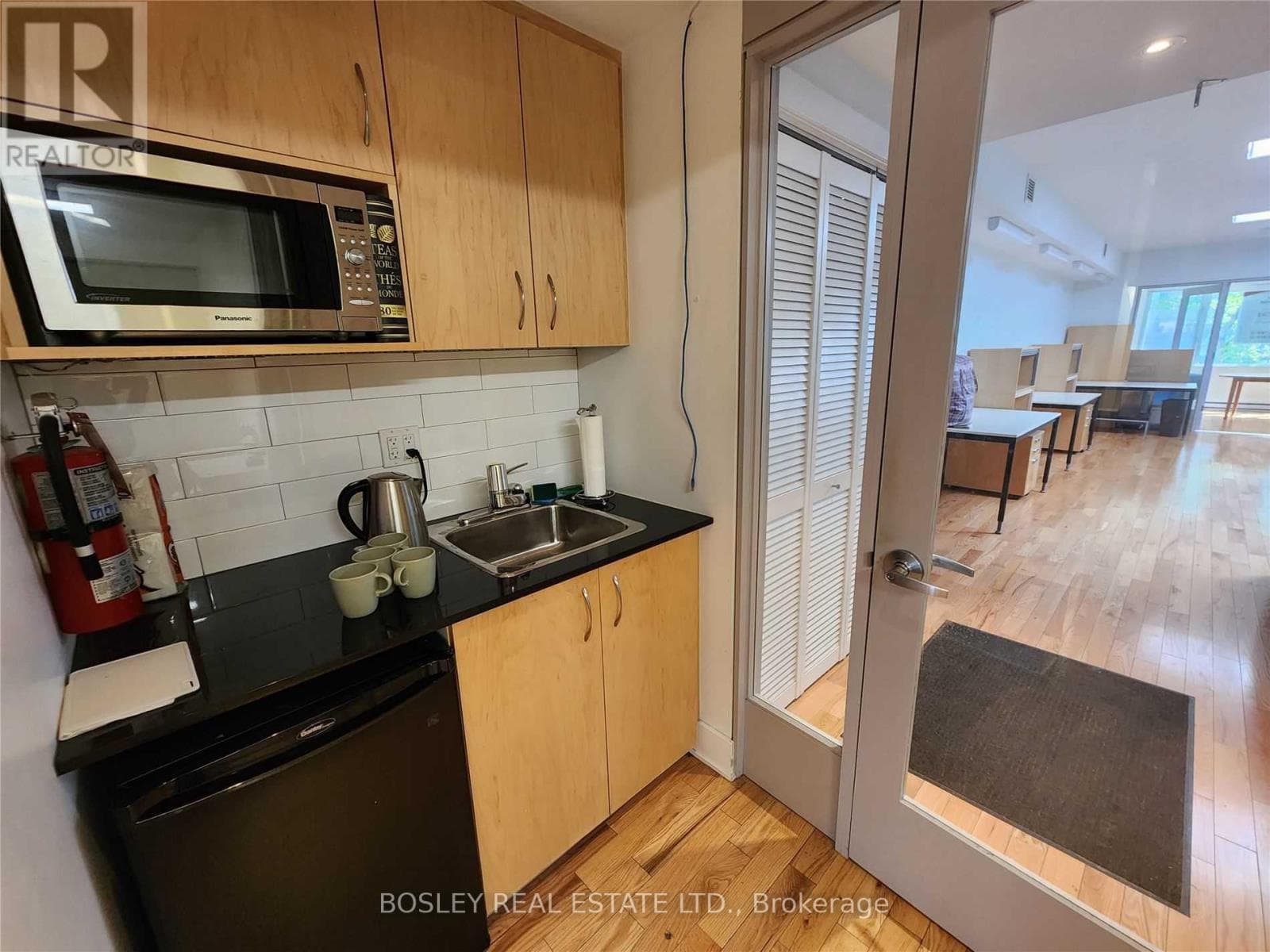 Office at 2nd Flr- 1052 Queen Street, Toronto (Trinity-Bellwoods), Ontario - Photo 2 - RE/MAX Garden City Realty