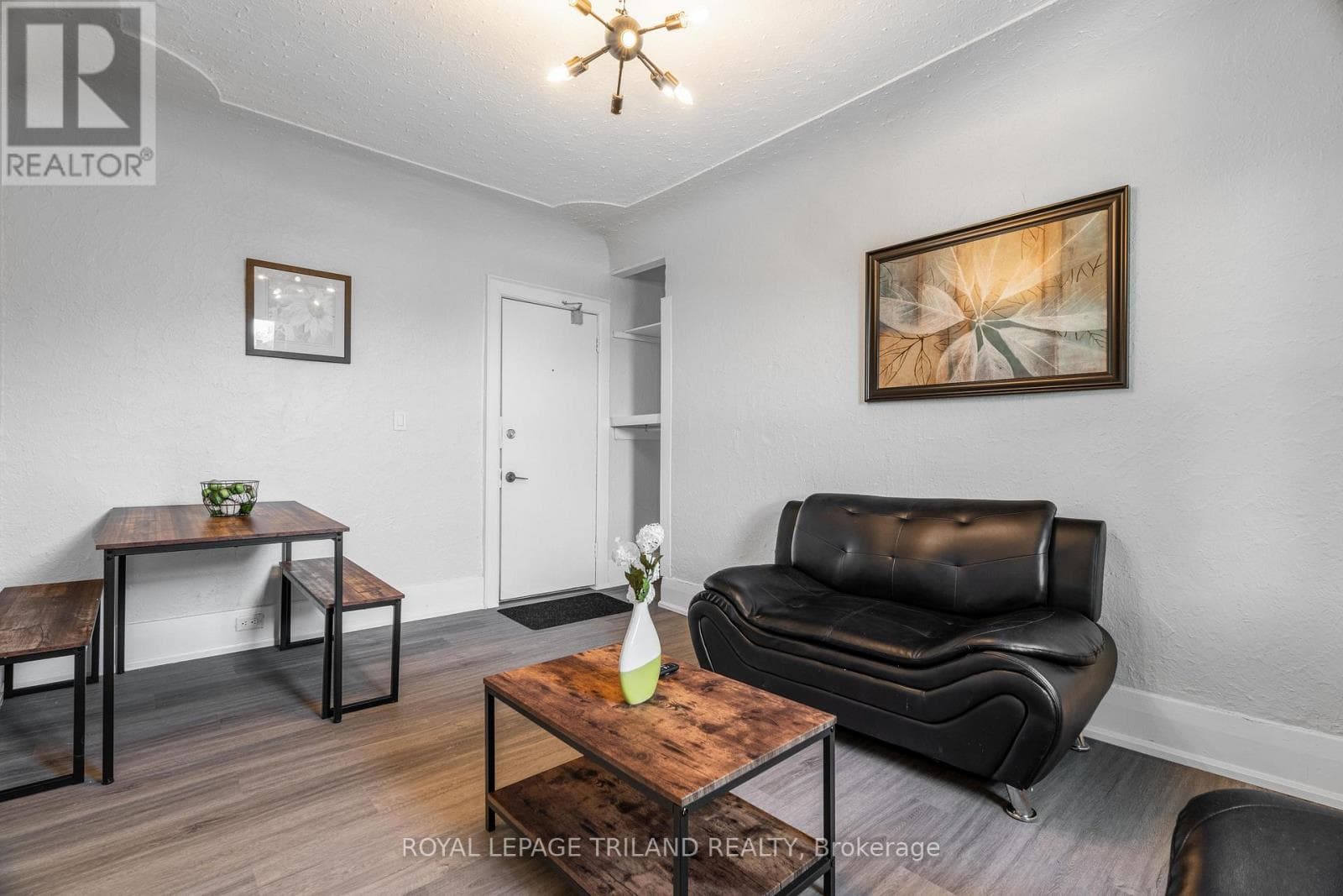 Multi-family at 8- 425 Mckenzie Avenue, London South (South F), Ontario - Photo 3 - RE/MAX Garden City Realty