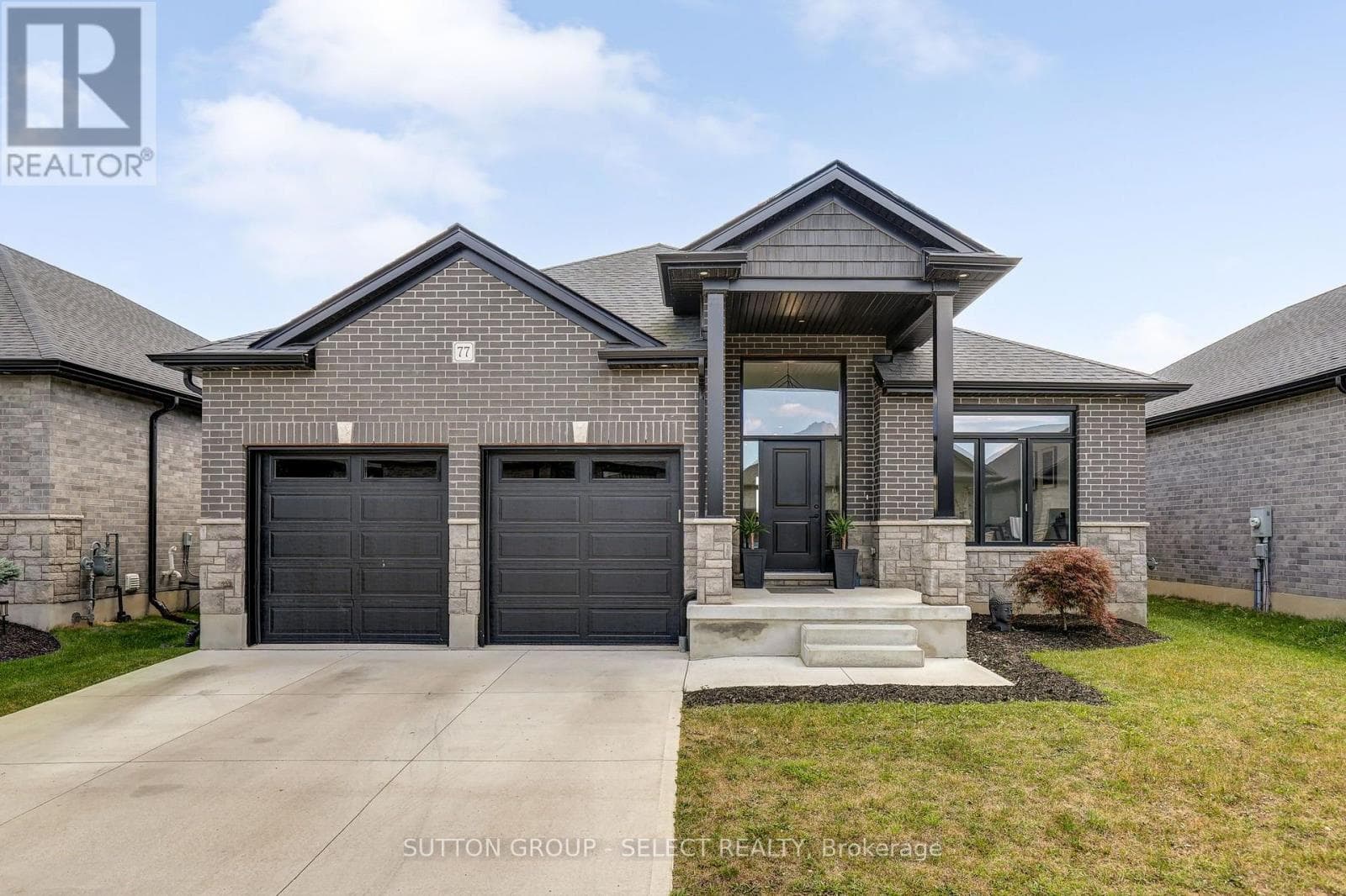 77- 383 DAVENTRY Way