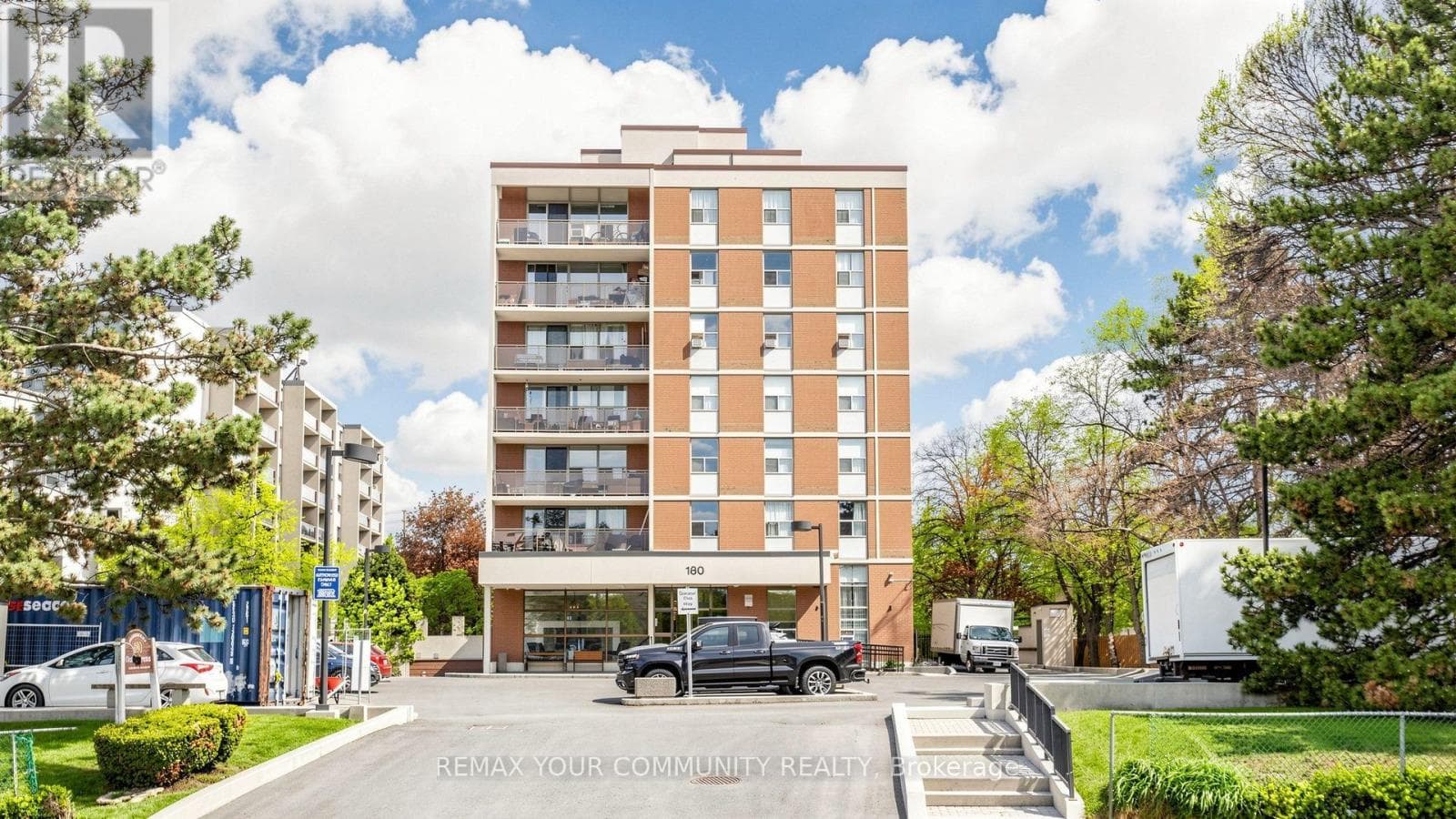 707- 180 Dudley Avenue