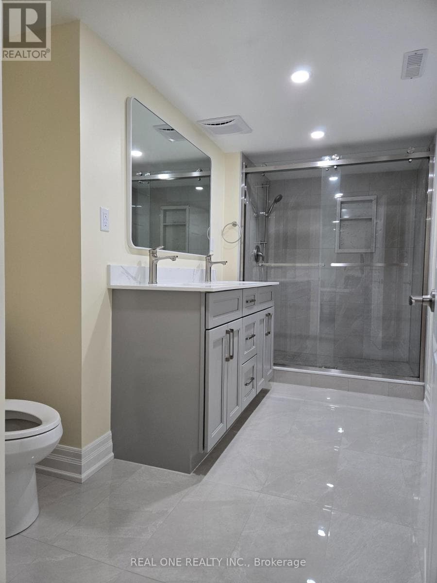 Single Family at 63 Boake Trail, Richmond Hill (Bayview Hill), Ontario - Photo 3 - RE/MAX Garden City Realty