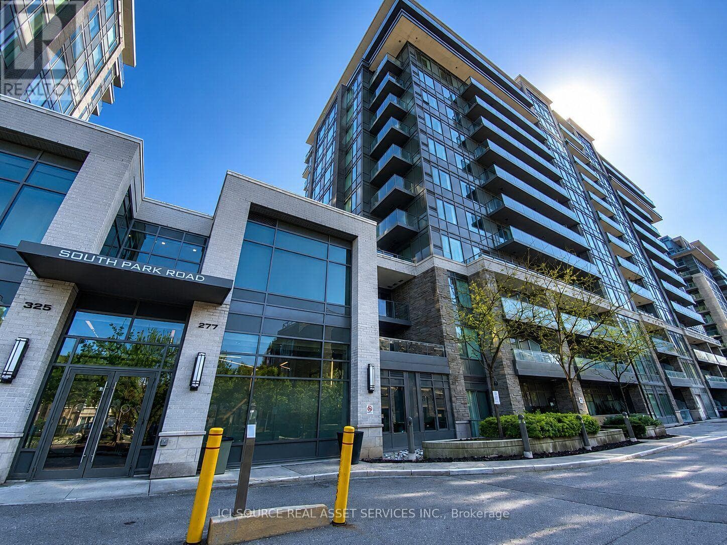 920- 277 South Park Road
