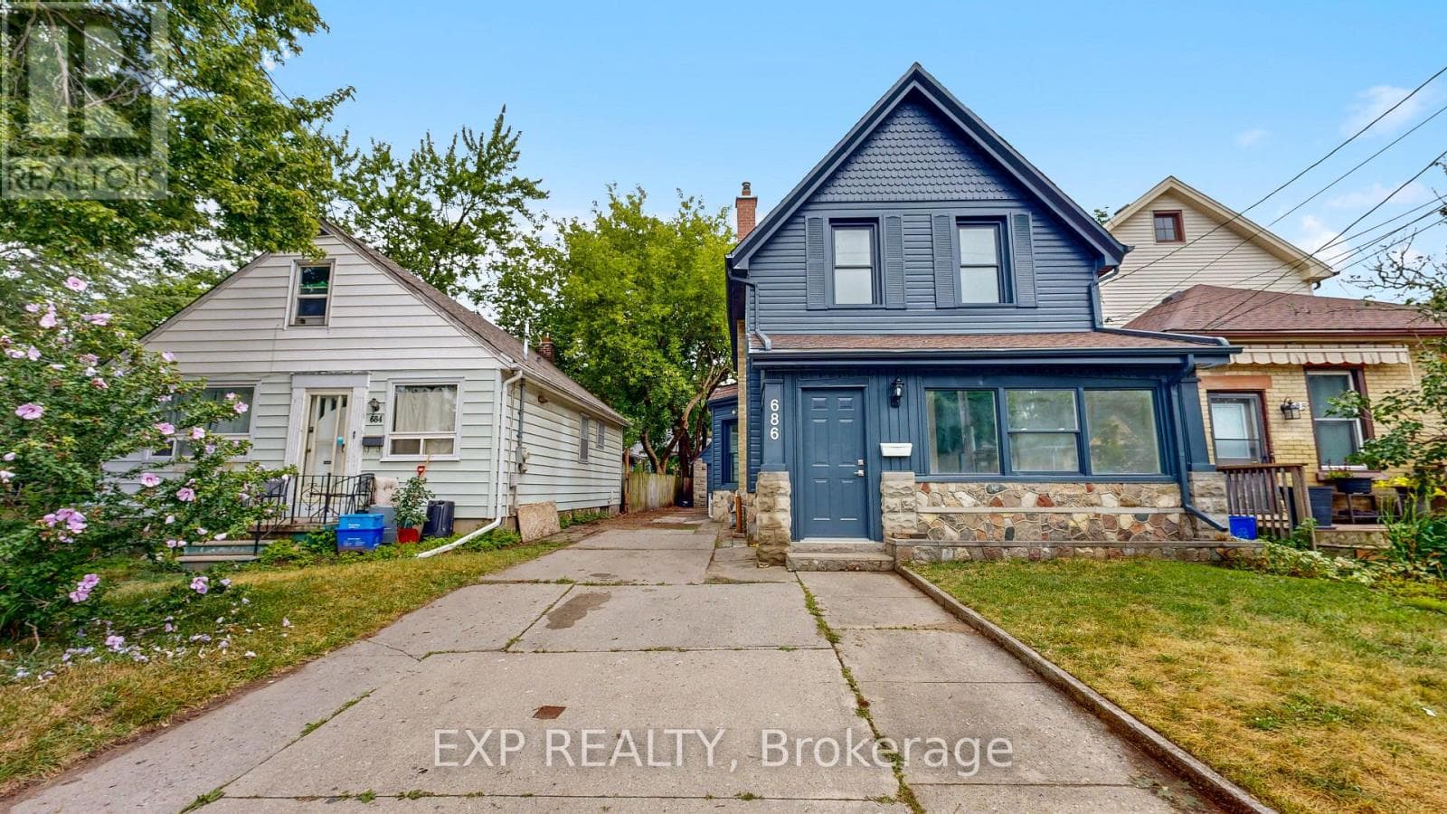 686 Elias Street