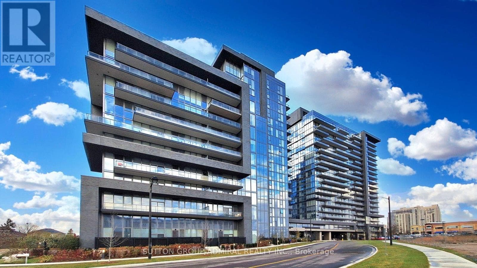 913- 10 Gatineau Drive