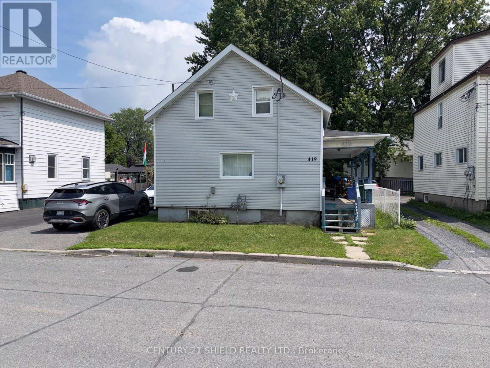 419 Bedford Street