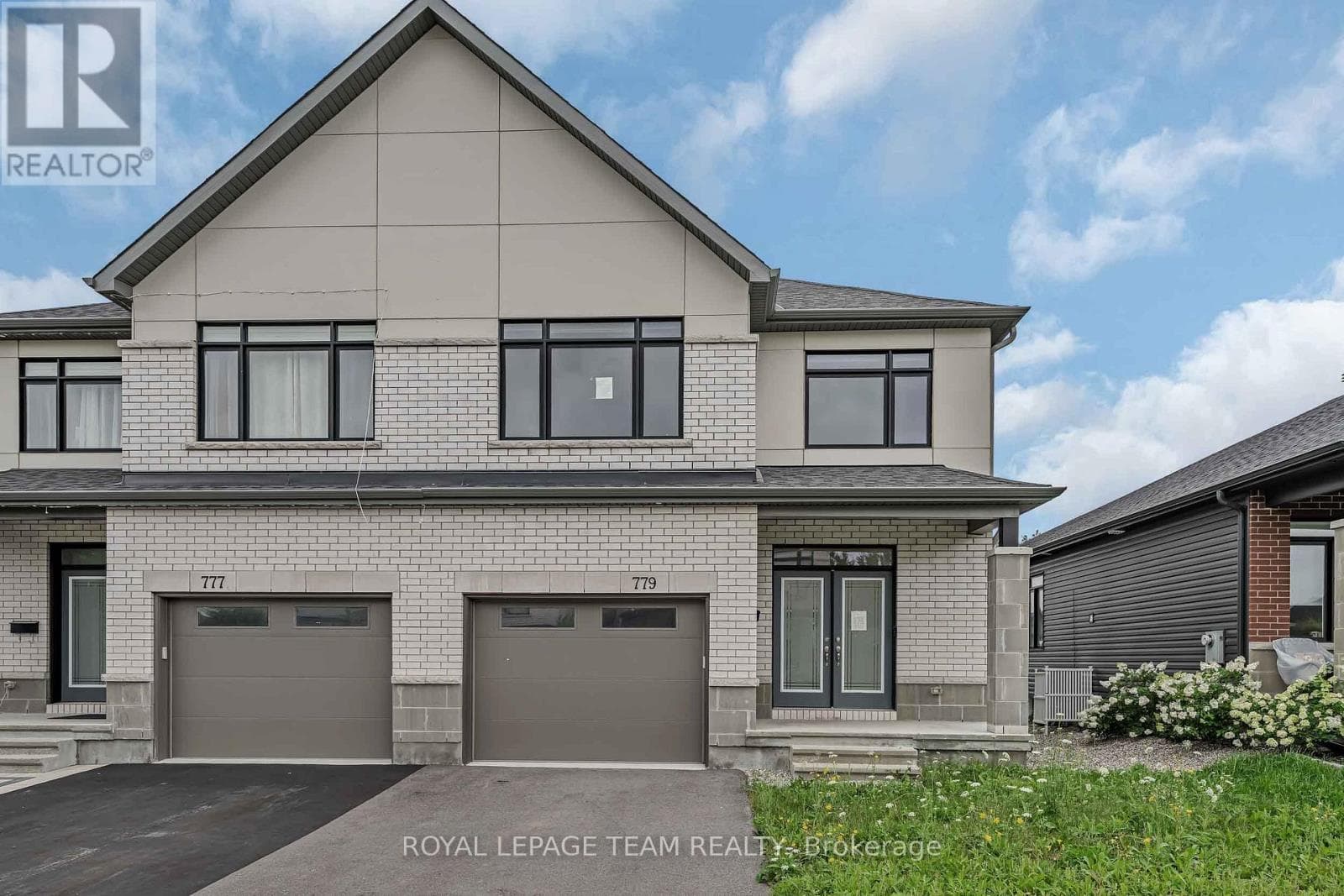779 Ovation Grove