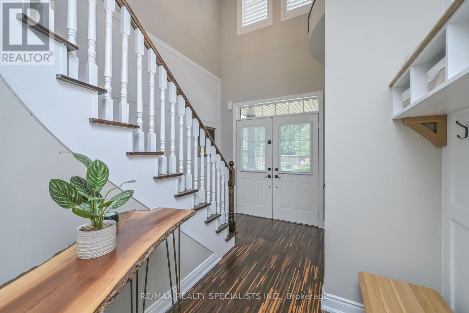 Single Family at 5424 Greer Drive, Burlington (Orchard), Ontario - Photo 3 - RE/MAX Garden City Realty