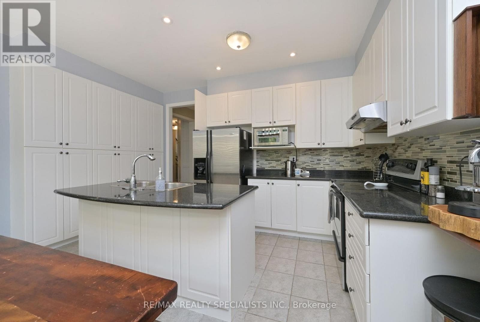 Single Family at 5424 Greer Drive, Burlington (Orchard), Ontario - Photo 6 - RE/MAX Garden City Realty
