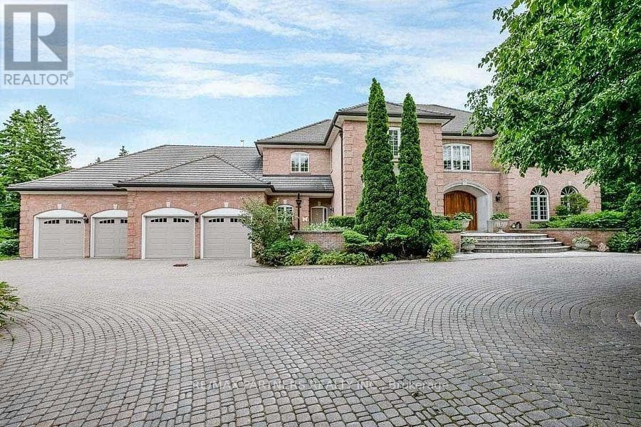 11 Jarvis Avenue