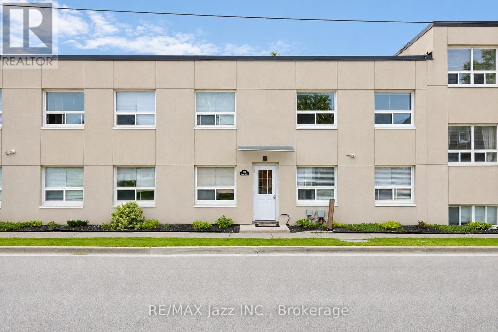Multi-family at 1- 209 Stacey Avenue, Oshawa (Central), Ontario - Photo 4 - RE/MAX Garden City Realty