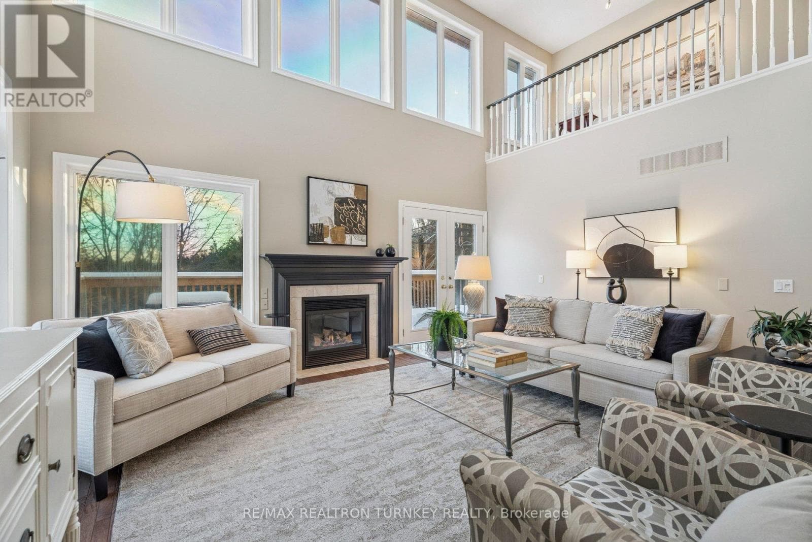 Single Family at 440 Morley Cook Crescent, Newmarket (Stonehaven-Wyndham), Ontario - Photo 5 - RE/MAX Garden City Realty
