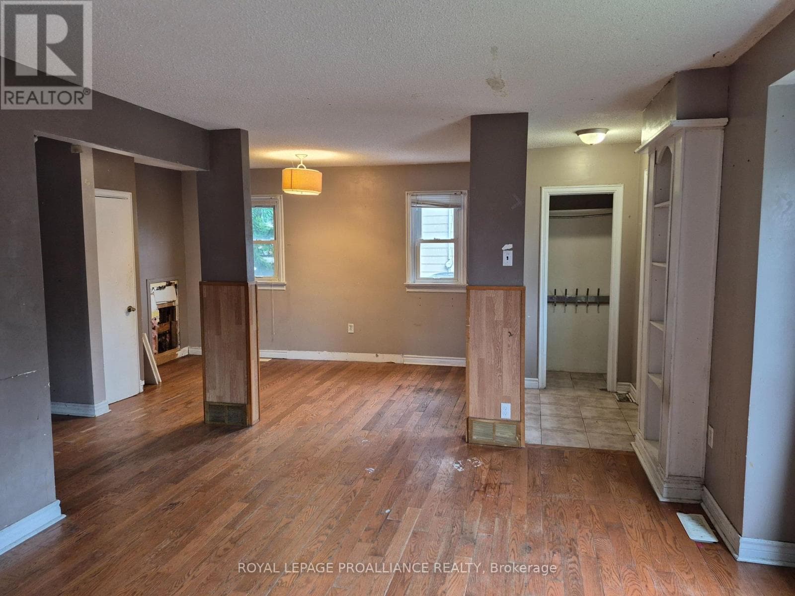 Single Family at 519 Edward Street, Prescott, Ontario - Photo 6 - RE/MAX Garden City Realty