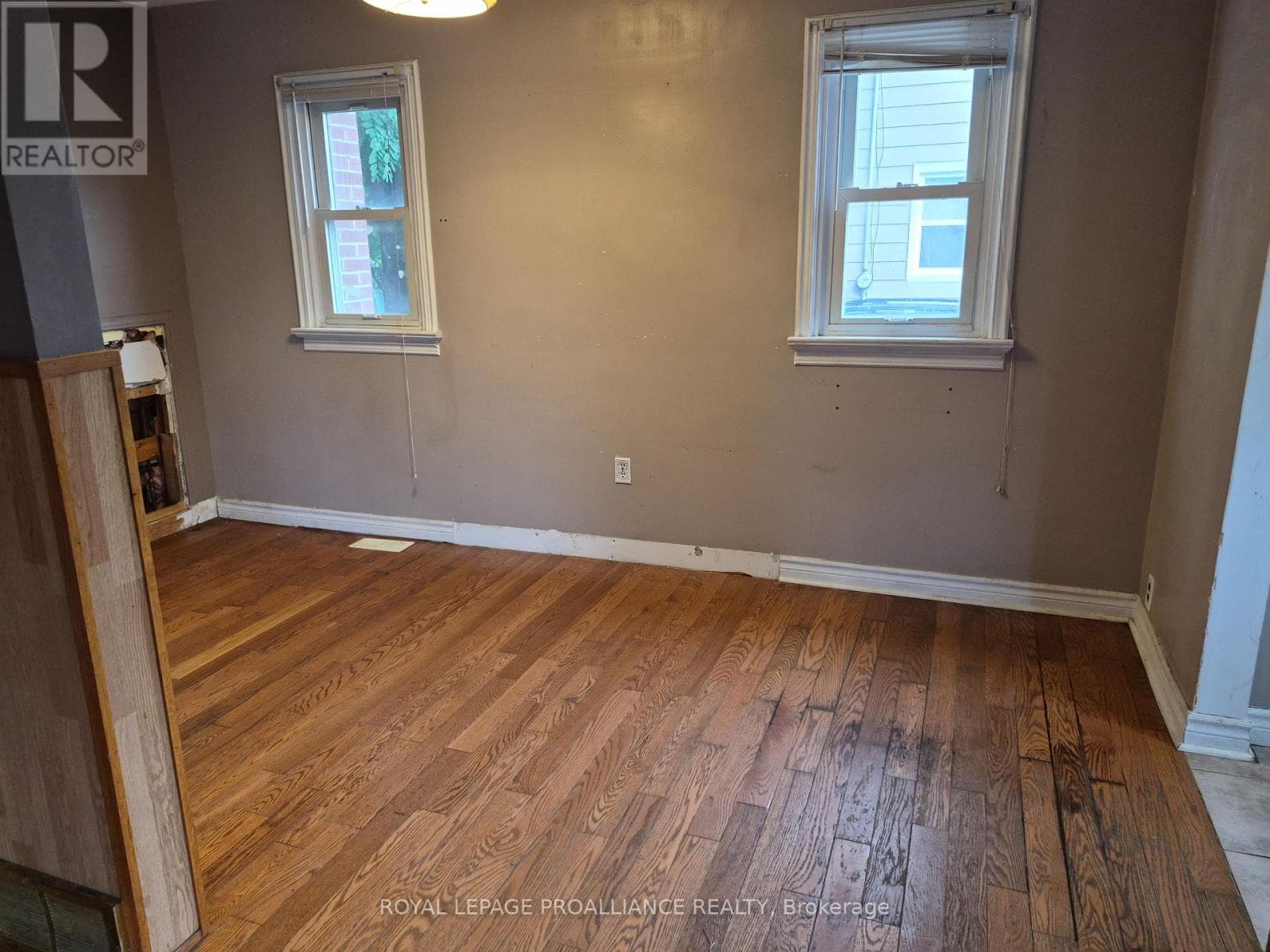 Single Family at 519 Edward Street, Prescott, Ontario - Photo 7 - RE/MAX Garden City Realty
