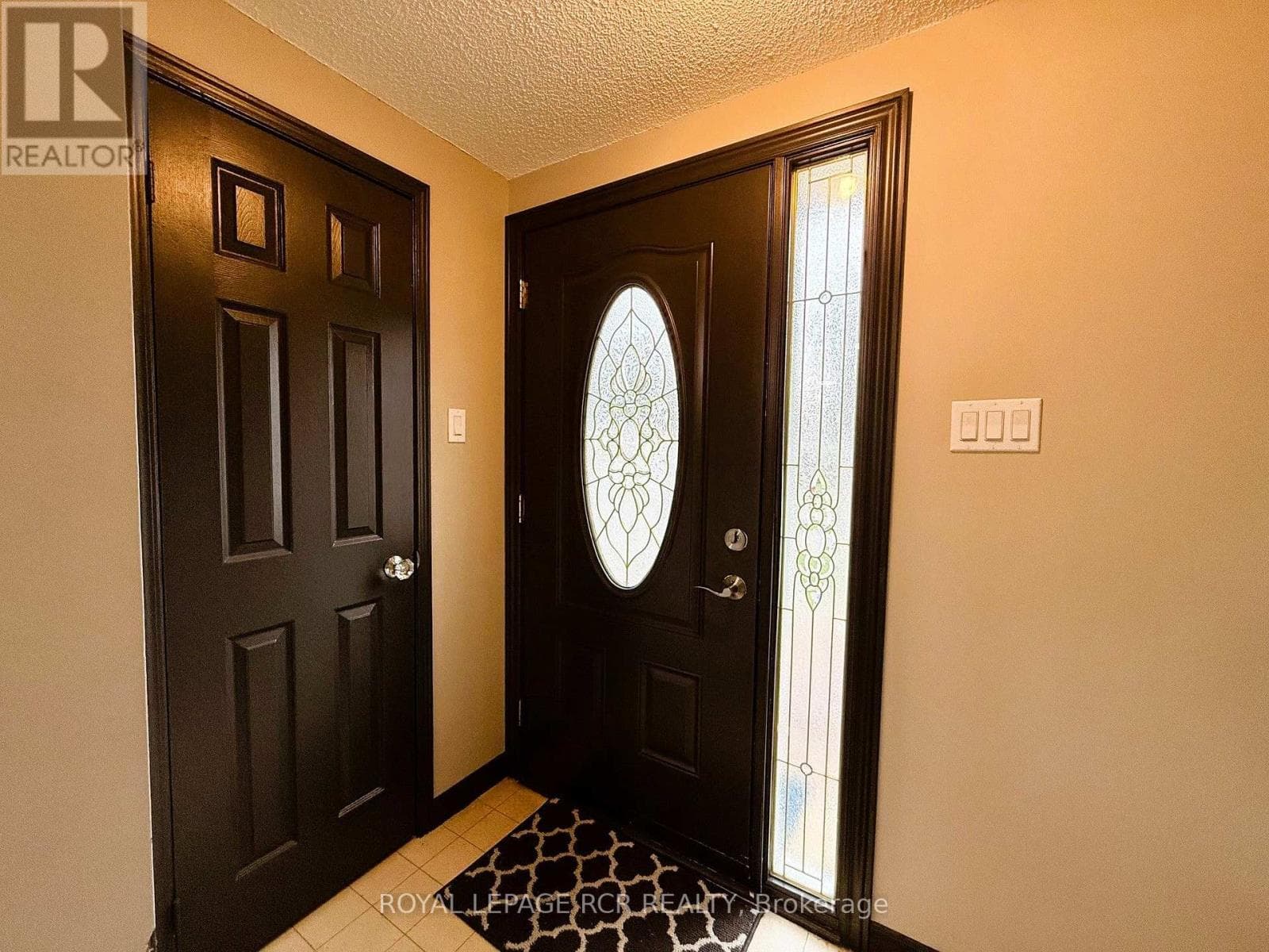 Single Family at 38 Royal Oak Drive, Innisfil (Cookstown), Ontario - Photo 7 - RE/MAX Garden City Realty