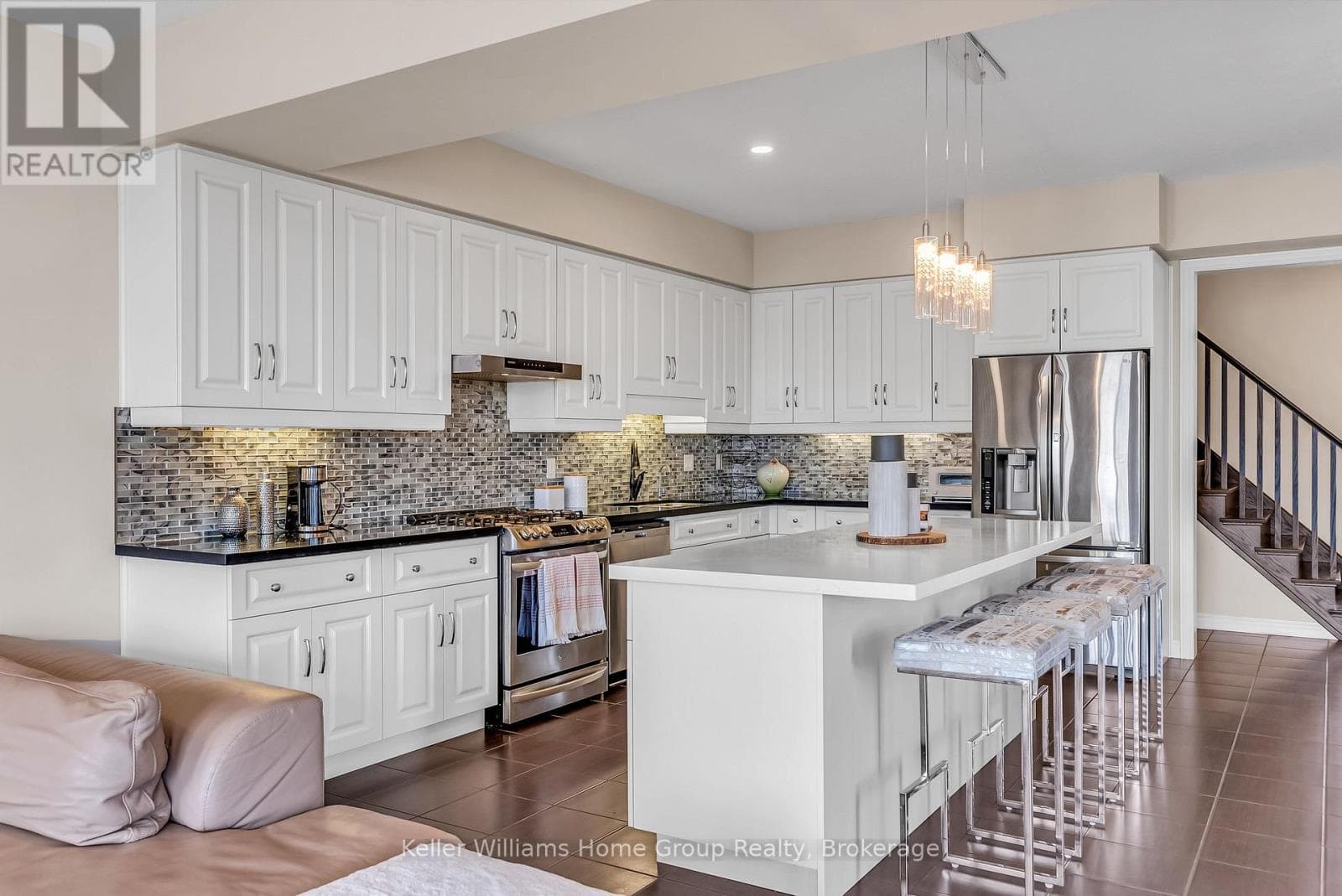 Single Family at 17 Dudley Drive, Guelph (Kortright East), Ontario - Photo 10 - RE/MAX Garden City Realty