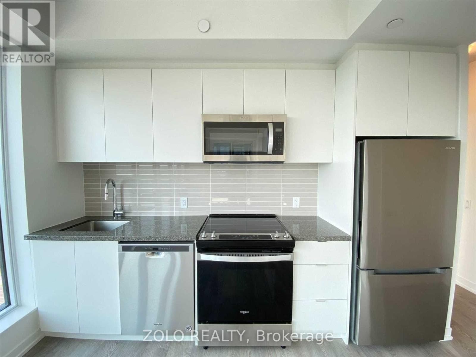 1602E- 8868 Yonge Street
