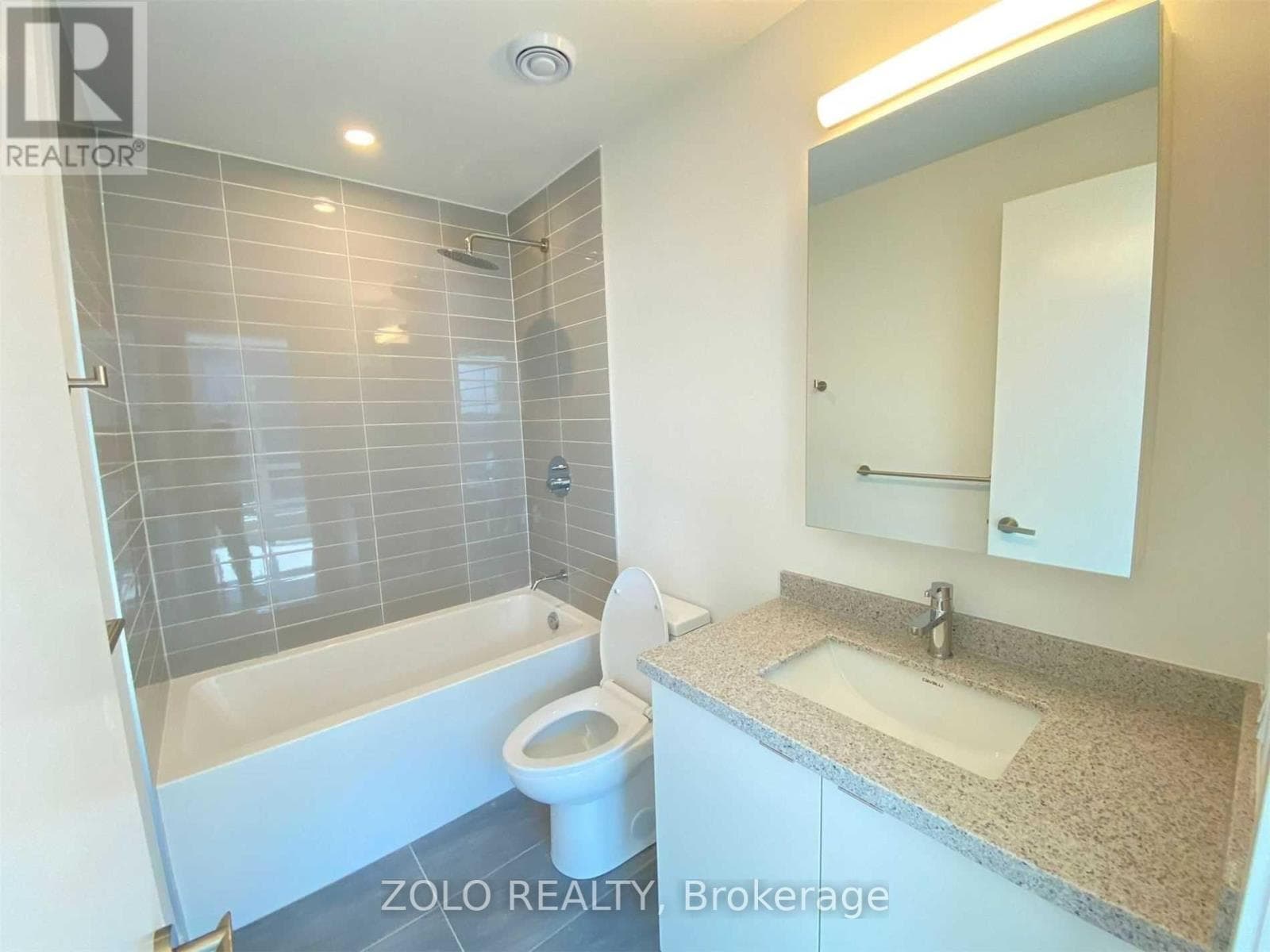 Single Family at 1602E- 8868 Yonge Street, Richmond Hill (South Richvale), Ontario - Photo 8 - RE/MAX Garden City Realty
