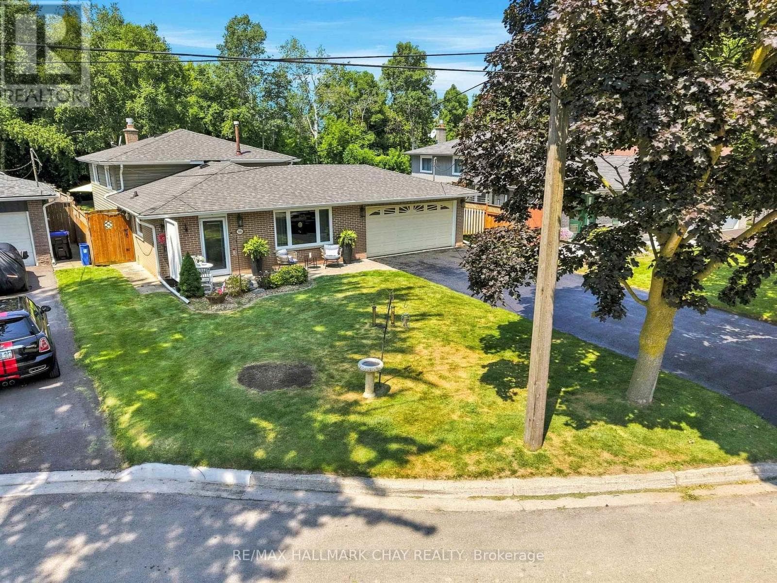96 Maple Avenue