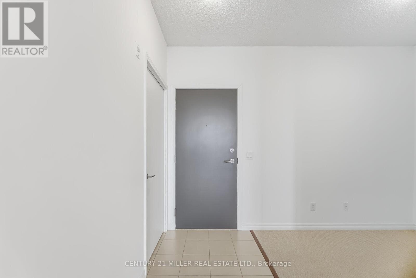 Single Family at Ph08- 35 Saranac Boulevard, Toronto (Englemount-Lawrence), Ontario - Photo 10 - RE/MAX Garden City Realty
