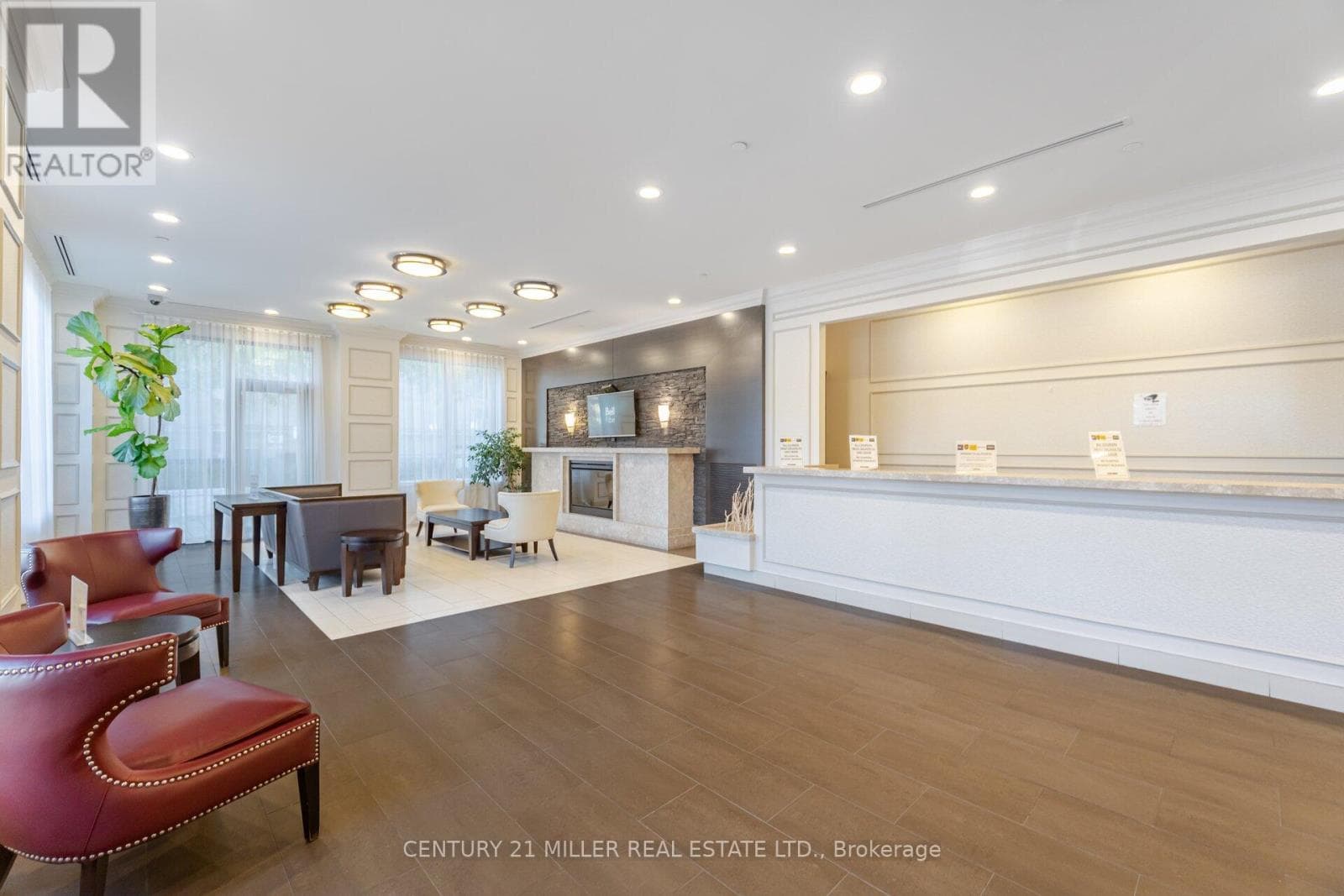 Single Family at Ph08- 35 Saranac Boulevard, Toronto (Englemount-Lawrence), Ontario - Photo 4 - RE/MAX Garden City Realty