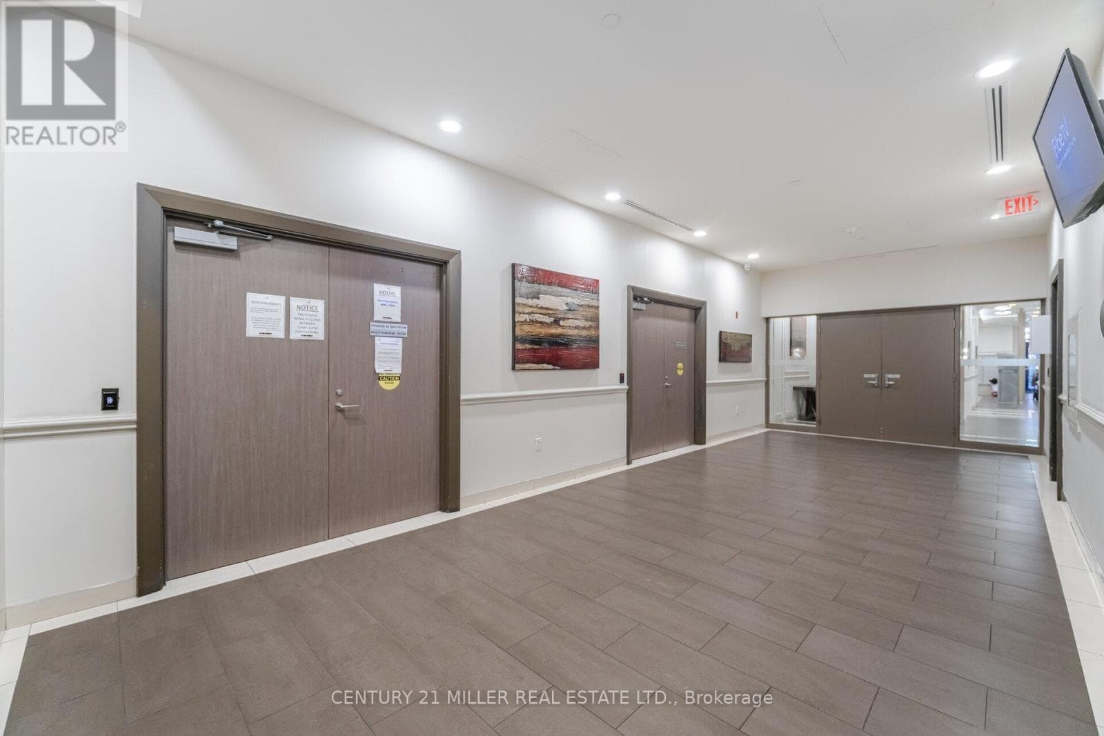 Single Family at Ph08- 35 Saranac Boulevard, Toronto (Englemount-Lawrence), Ontario - Photo 7 - RE/MAX Garden City Realty