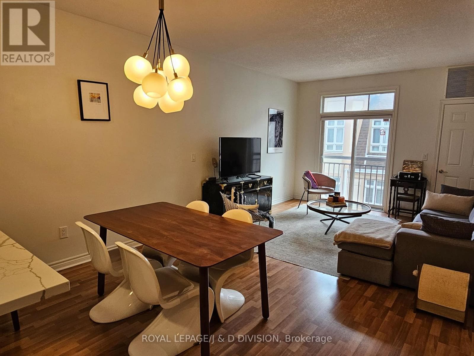 Single Family at 9- 38 Gibson Avenue, Toronto (Weston), Ontario - Photo 7 - RE/MAX Garden City Realty