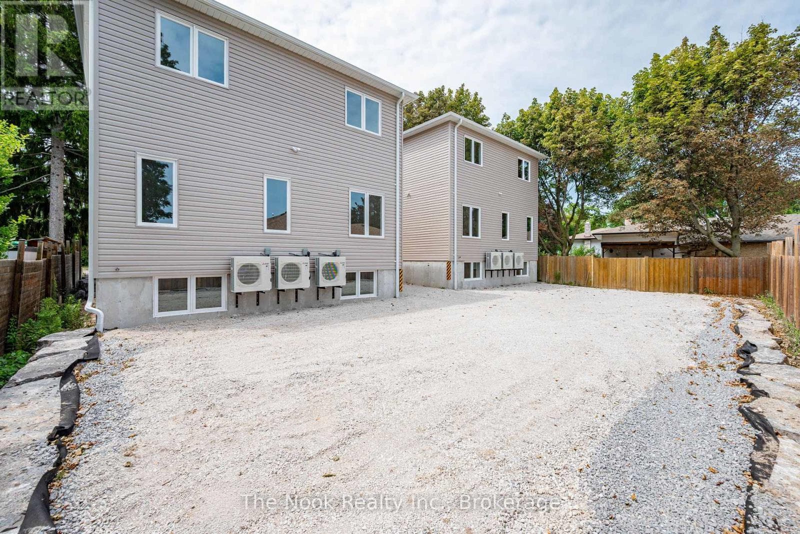 Multi-family at 1- 399 Thorton Road, Oshawa (McLaughlin), Ontario - Photo 6 - RE/MAX Garden City Realty