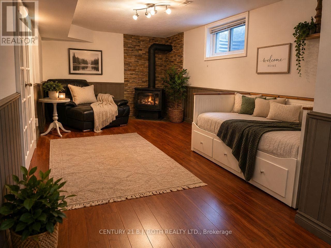 Single Family at Bachelor- 105 Chieftain Crescent, Barrie (Allandale Heights), Ontario - Photo 6 - RE/MAX Garden City Realty